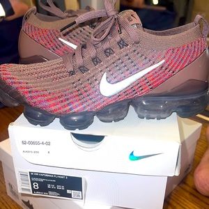 Vapormax Nike shoes